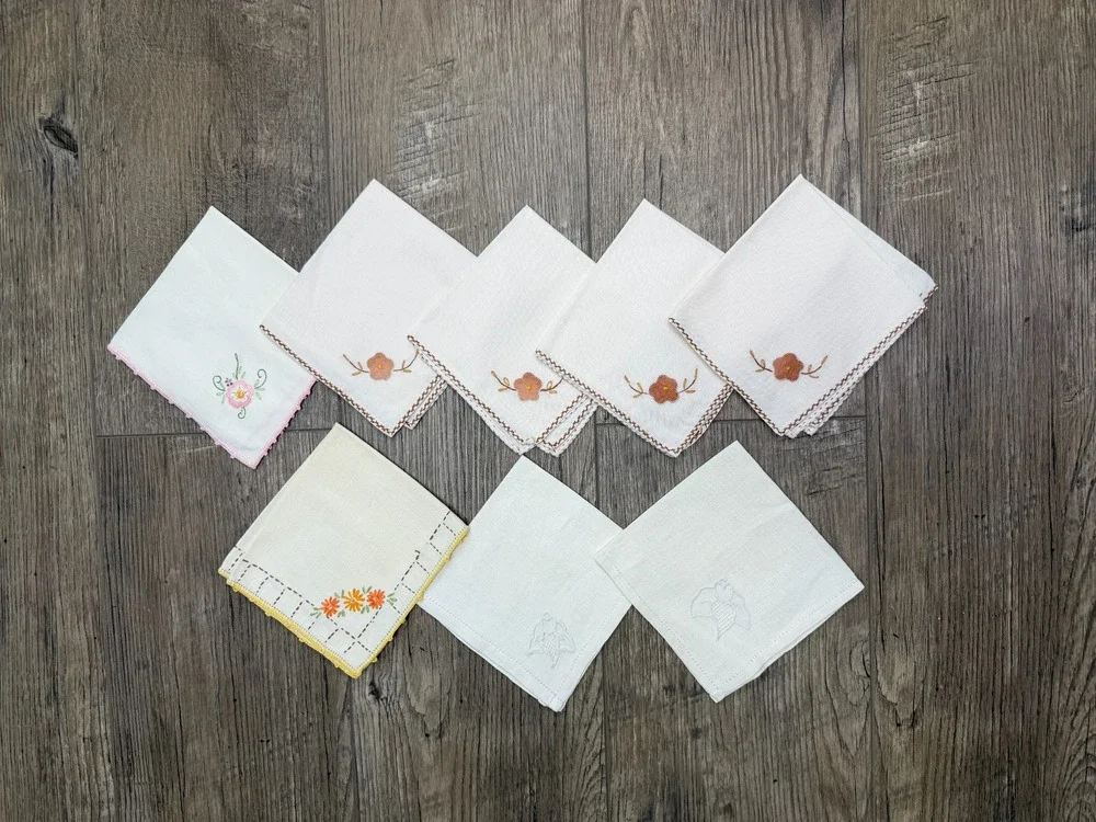 8 Vintage Ivory Cotton Dinner Napkins Floral Embroidery and Scalloped edges